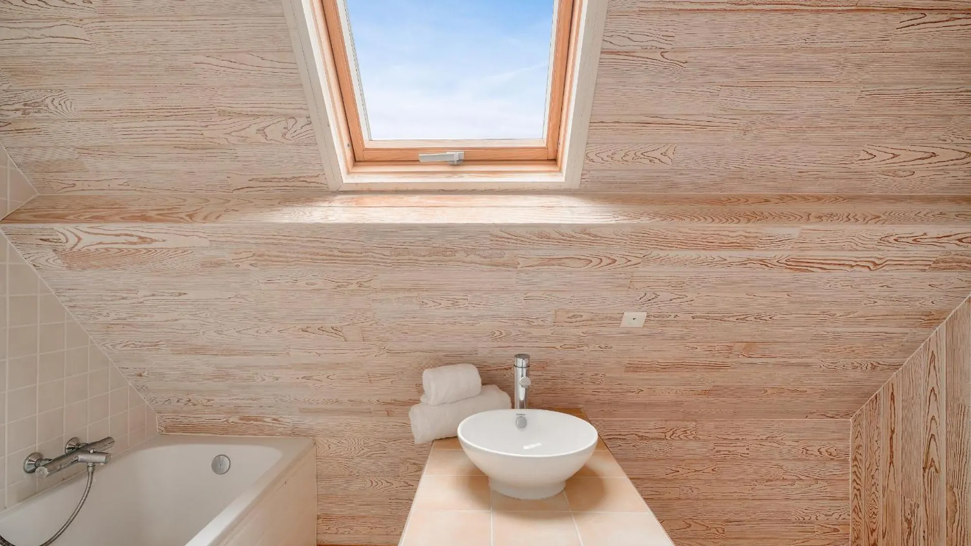 Maison 5 Chambres Avec Acces Direct A La Plage Loctudy Holiday home