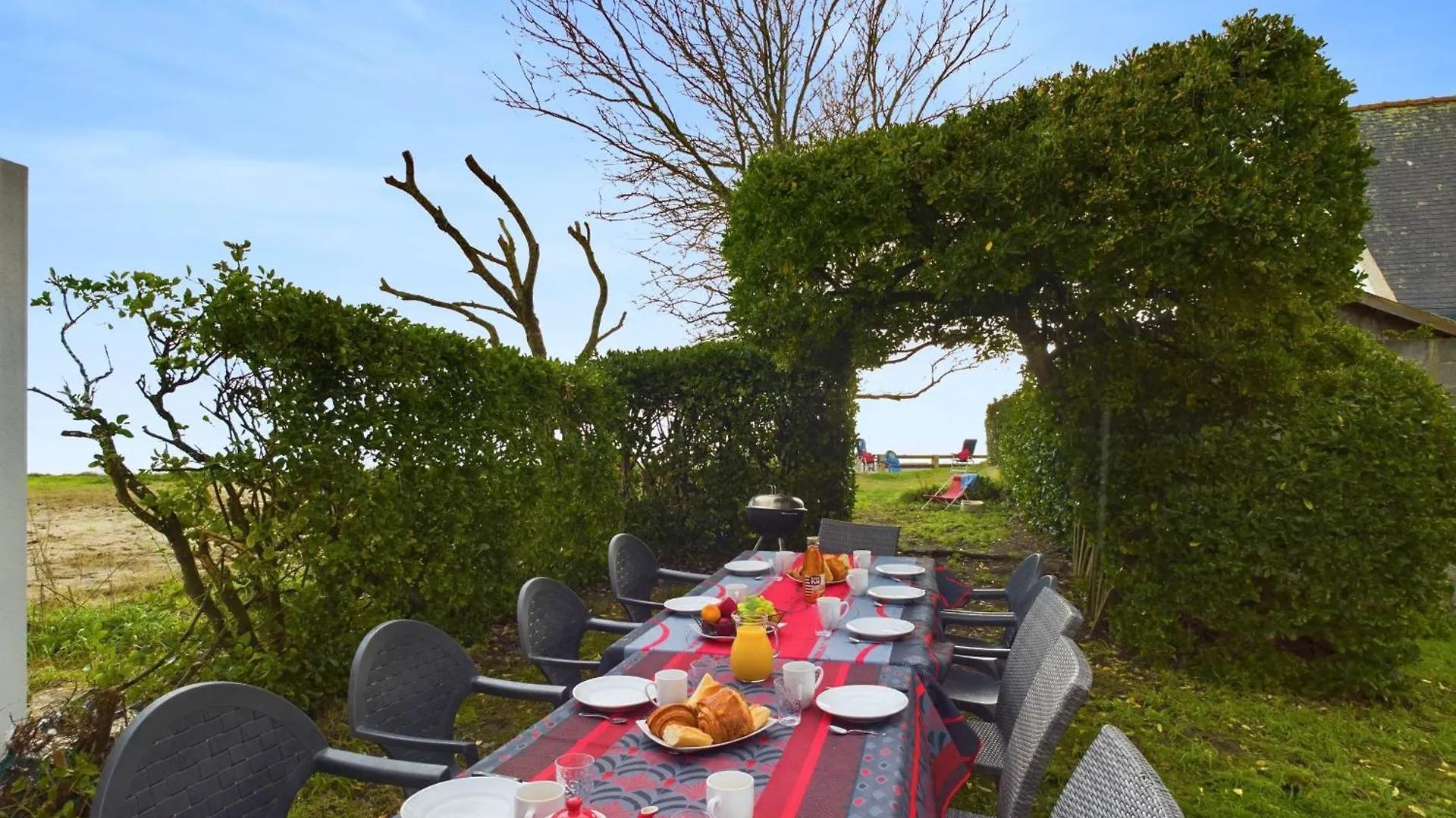 Maison 5 Chambres Avec Acces Direct A La Plage Loctudy Holiday home